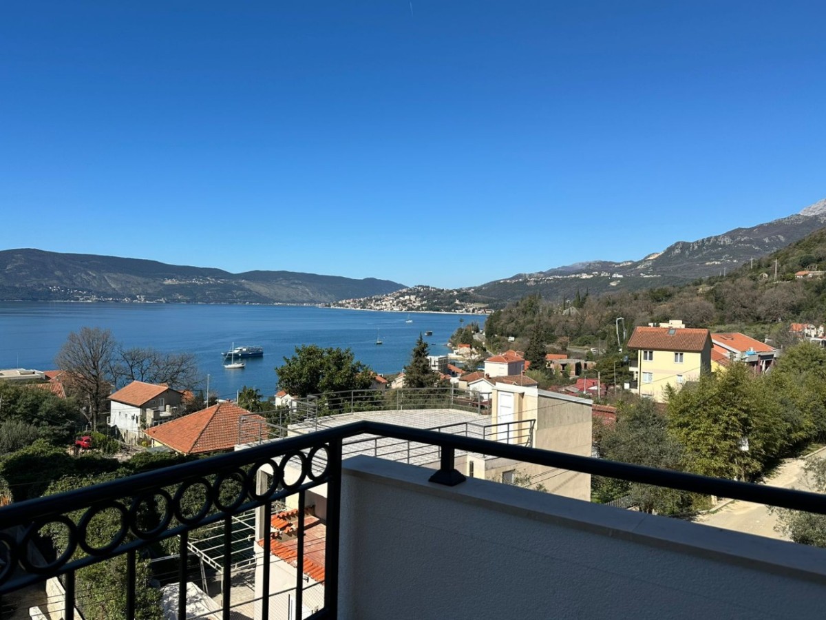 One-Bedroom Apartment in a New Building with Sea-View Terrace, Kumbor